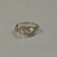 Кольцо серебряное с золотыми вставками и россыпью фианитов