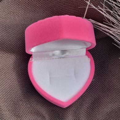 Коробочка для украшений в форме сердца из крыльев ангела розовый бархат