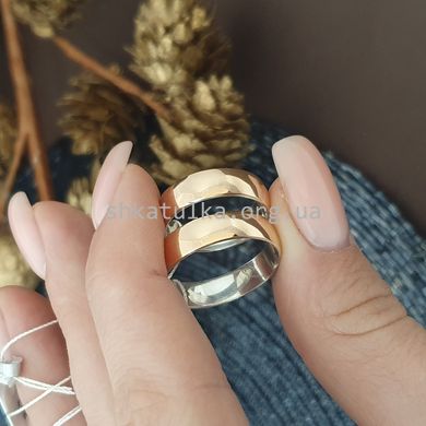 Обручальные кольца серебряные с золотой вставкой пара классический профиль