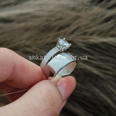 Кольцо серебряное двойное с родированием и фианитами разного размера