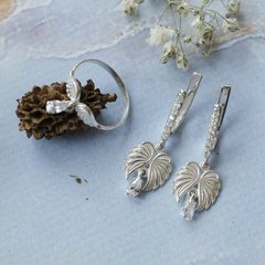 Комплект срібний Крила Янгола каблучка та сережки з підвісками і білими цирконами крапельками