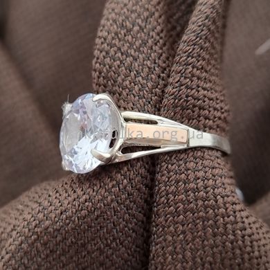 Серебряное кольцо с золотыми вставками и крупным фианитом круглой огранки