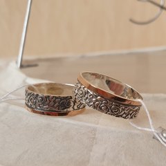 Кольцо серебряное с золотыми вставками и ярким узором