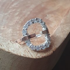 Перстень срібний із золотими вставками Аманда та розсипом фіанітів по колу