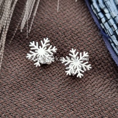 Сережки срібні пусети тематичні Сніжинки без камінців