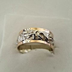 Кольцо серебряное с золотыми вставками без камней